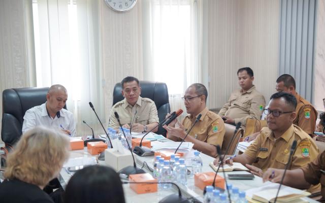 Pemkab Karawang dan World Bank Perkuat Kolaborasi Pengelolaan Sampah Berkelanjutan melalui Program ISWMP